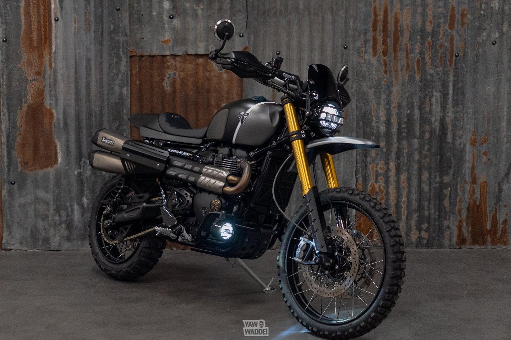 Custom Triumph Scrambler 1200 XE Gold Line, Motoren, 2 cilinders, Occasion, Motorrijbewijs A, Bedrijf