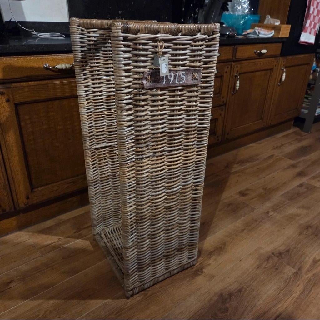 Mooie houtmand, Ophalen, Nieuw, Hout, 75 cm of meer