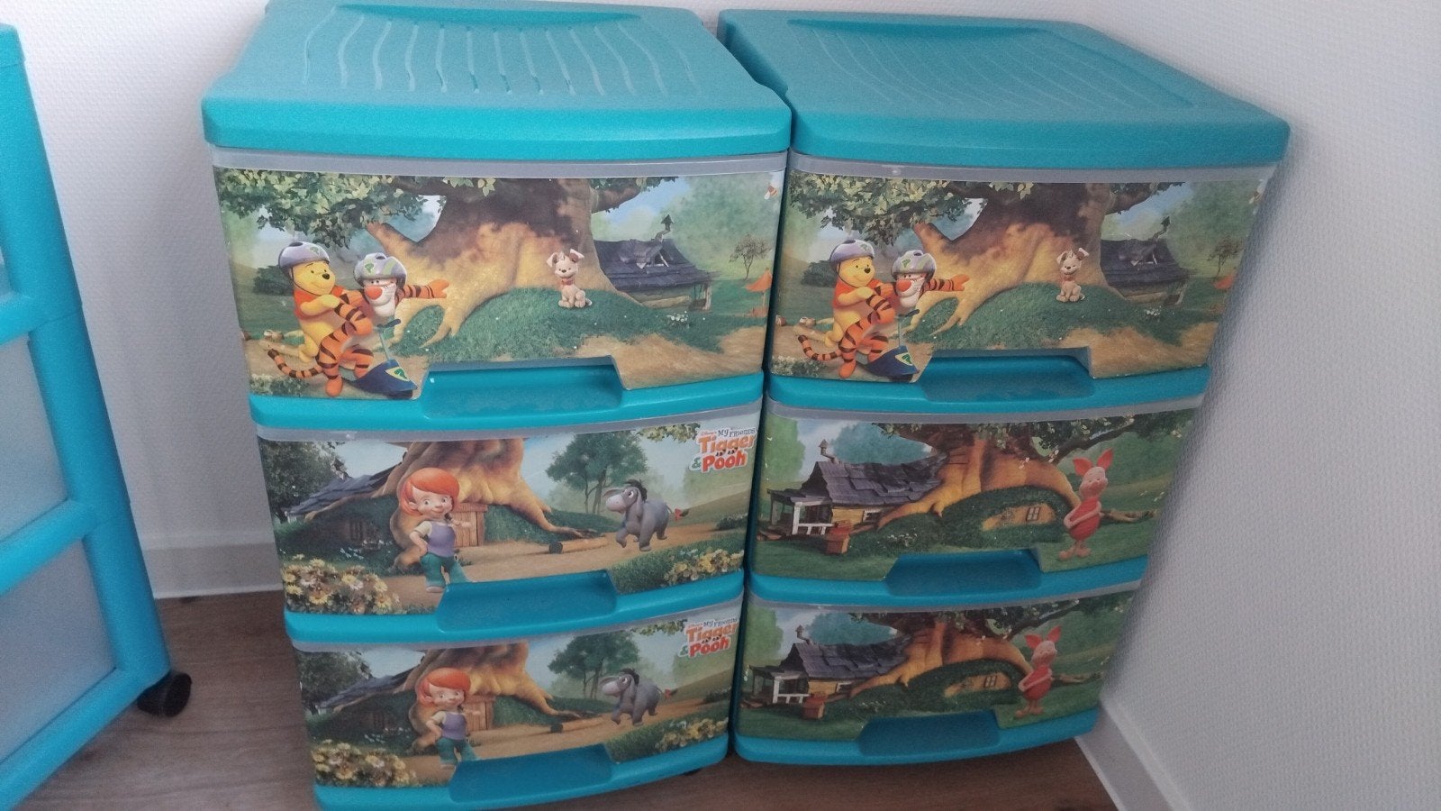 2 opbergblokken met 3 laden met Winnie..., Gebruikt, Minder dan 75 cm, Voetruimte, Minder dan 50 cm