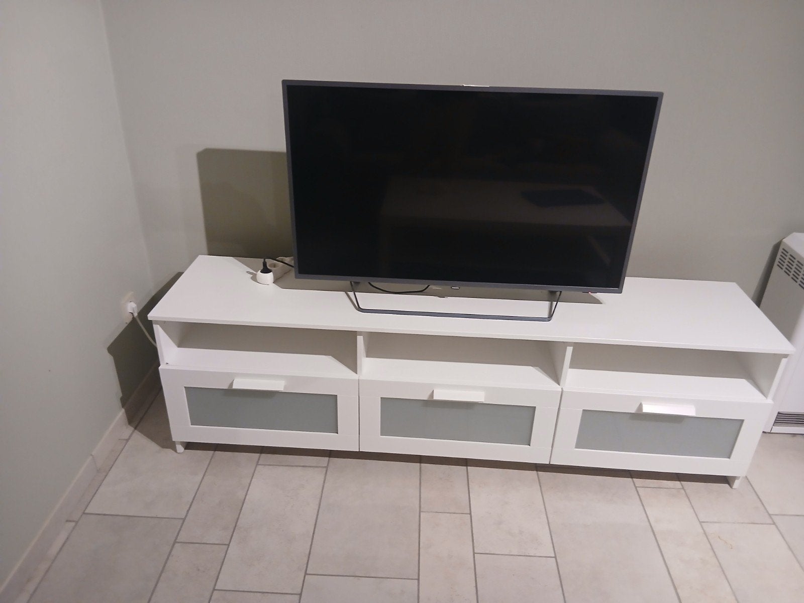 TV-meubel, Enlèvement