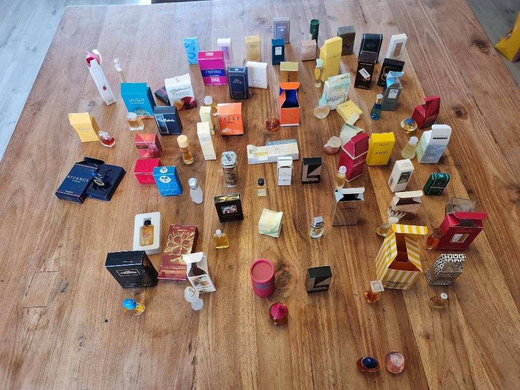 Parfum miniaturen, Ophalen of Verzenden, Nieuw, Miniatuur, Gevuld