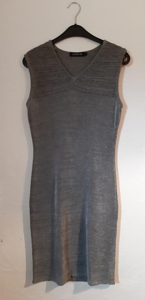 jurk PASSPORT, Kleding | Dames, Passport, Overige kleuren, Zo goed als nieuw, Knielengte