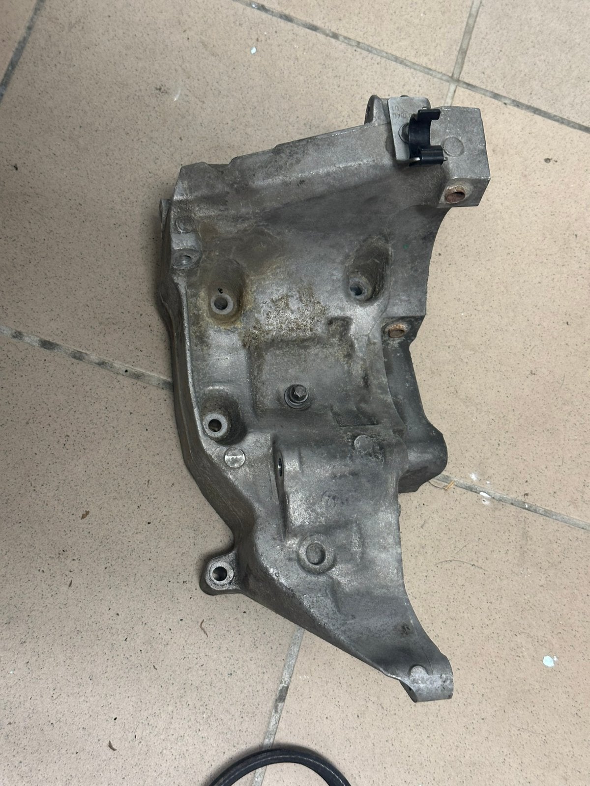 Support d’alternateur/compresseur de clim BMW N47–N57, Enlèvement ou Envoi, BMW