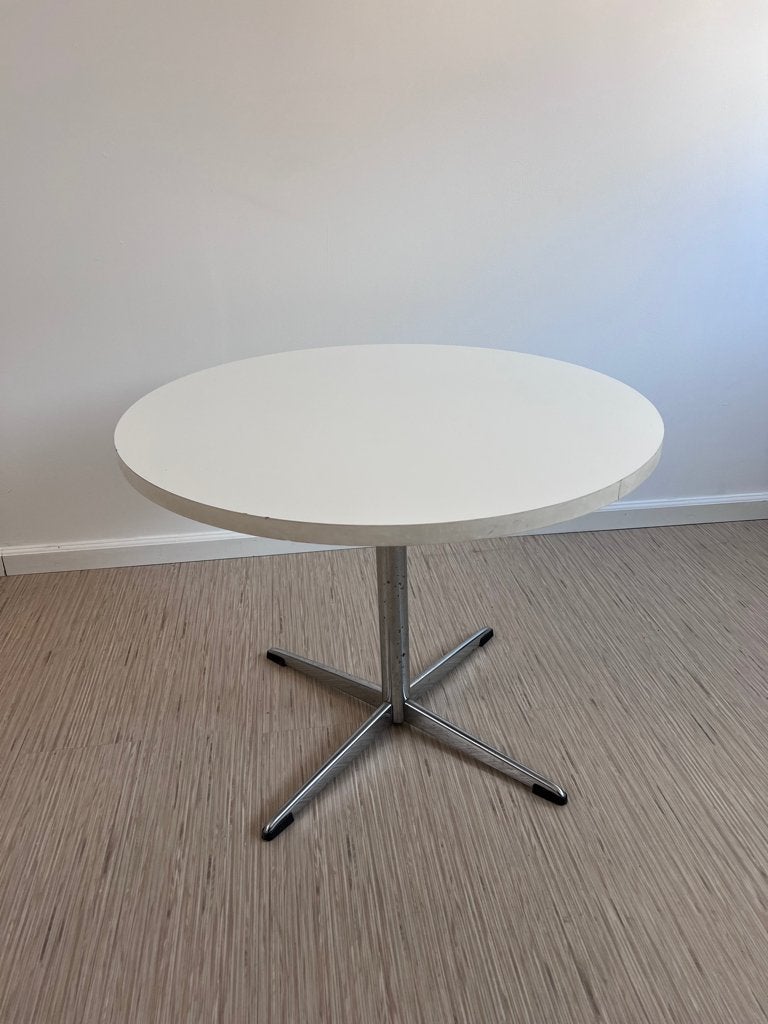 Wit rond tafeltje, Overige materialen, Gebruikt, 55 tot 75 cm, Ophalen