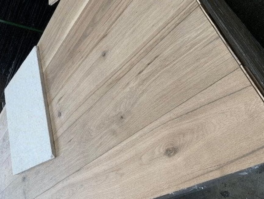 HOUTEN PARKET; 134M2 EIKEN VLOERDELEN GEOLIED 190MM. UNIEK, Ophalen