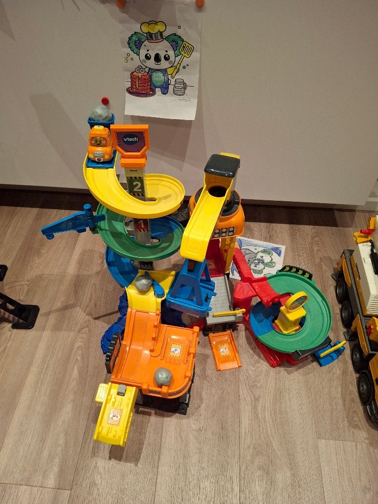 VTECH toet toet auto's bouwplaats met kevin kiepwagen, Ophalen, Zo goed als nieuw, 2 tot 4 jaar