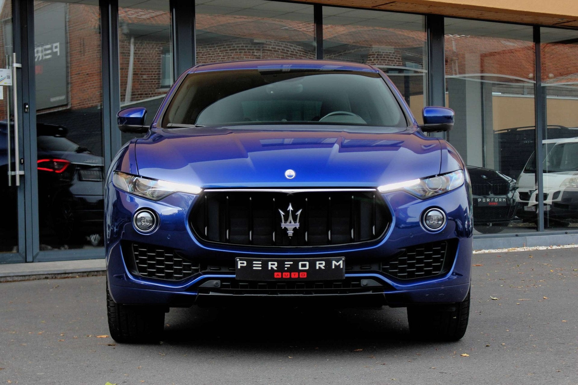 Maserati Levante 3.0 V6 Q4*GRANSPORT*350PK*LICHTE VRACHT*21%, Auto's, Automaat, Dealer onderhouden, Gebruikt, Bedrijf