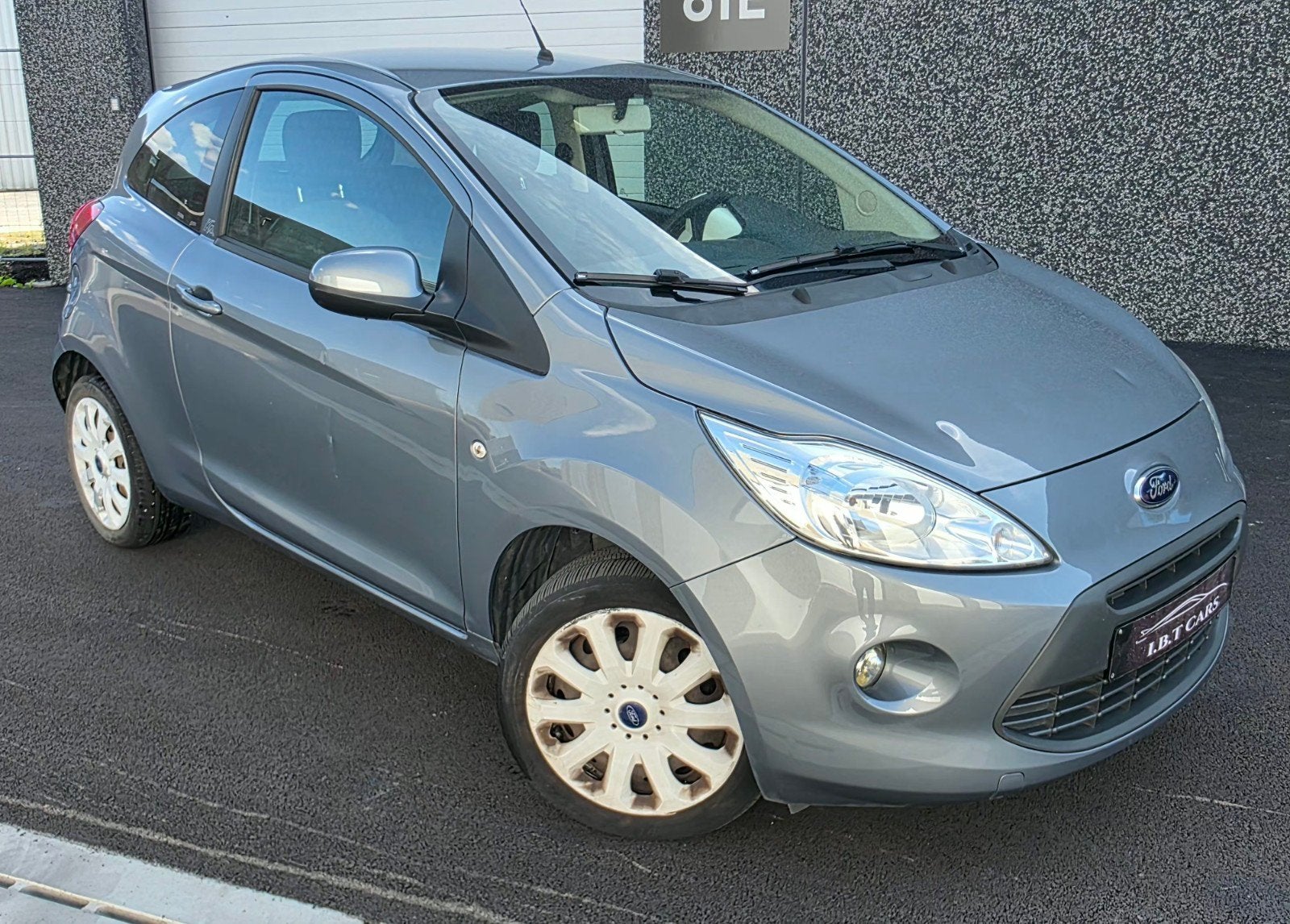 Ford ka 1.2 Petrol PREMIER PROPRIÉTAIRE, Autos, 1242 cm³, Argent ou Gris, Achat, Euro 6