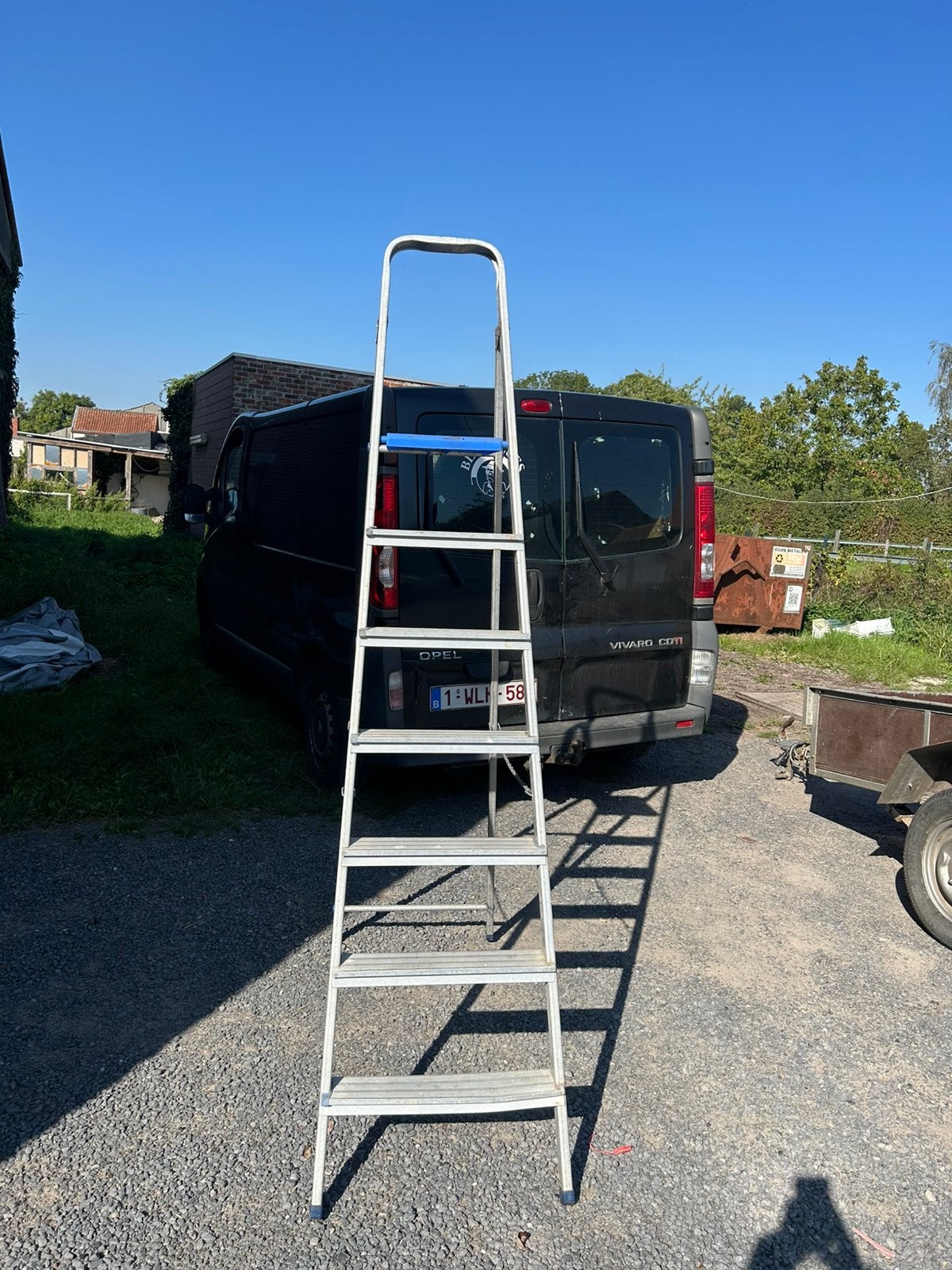 Aluminium ladder 6 treden plus bovenplank, Ophalen, Zo goed als nieuw, Ladder