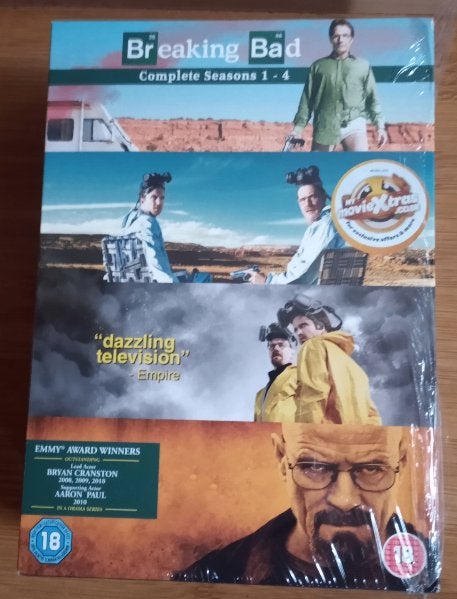 "Breaking Bad" S1-S4 box (15x DVD), Enlèvement ou Envoi