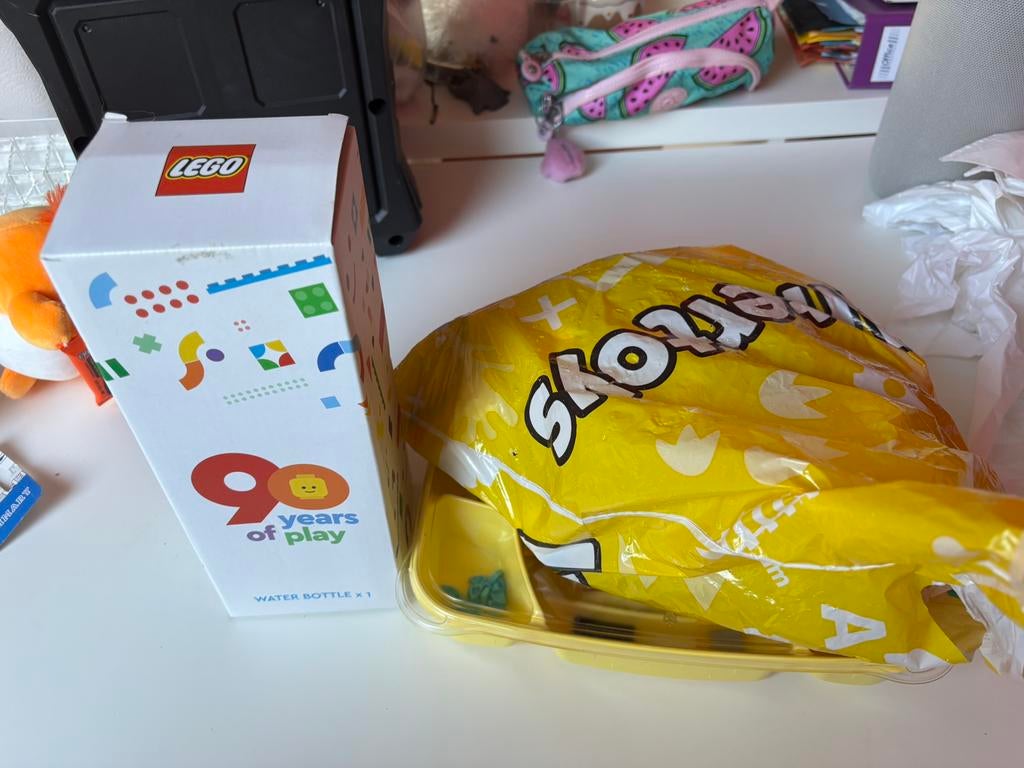Een tasje vol lego en lego fles+maak je eigen pennenhouder!, Kinderen en Baby's, Speelgoed | Duplo en Lego, Zo goed als nieuw
