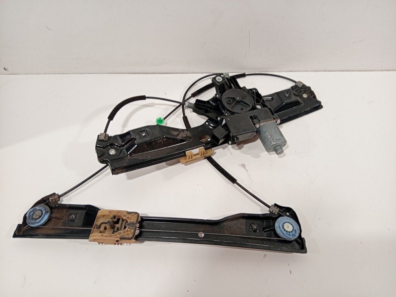 Raammechaniek elektrisch links voor Opel Adam, Onderdelen@venauto.nl, Van der Ven Autorecycling B.V., Gebruikt, Ettenseweg 76, 4706 PB Roosendaal, The Netherlands