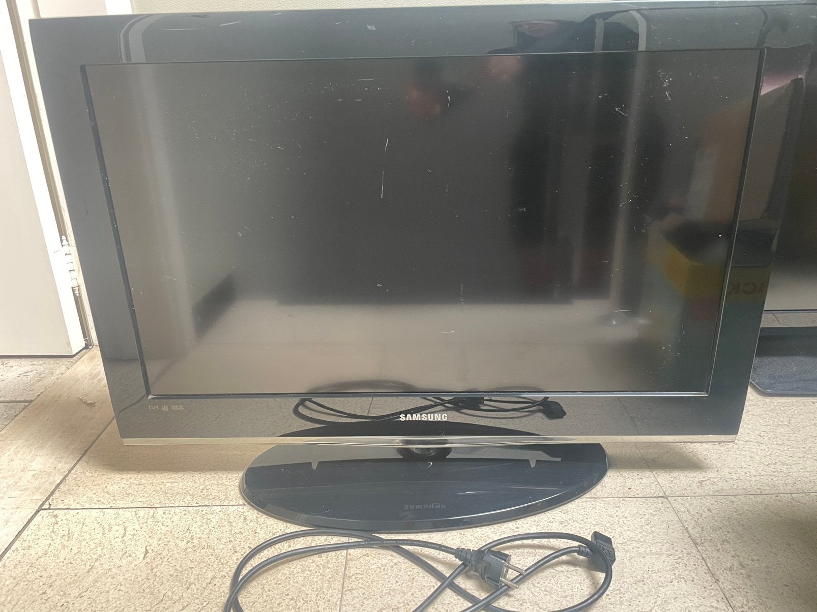 Samsung LCD TV – Inclusief stroomkabel – Werkt perfect, Ophalen, Zo goed als nieuw, LCD, Samsung