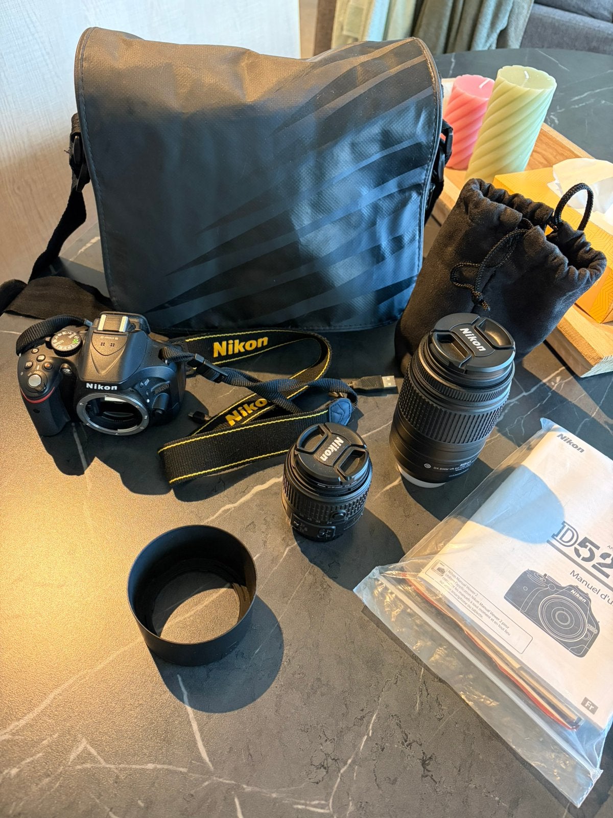 Nikon D5200 + 2 Nikon VR-lenzen, Ophalen, Spiegelreflex, Beeldstabilisatie, Zo goed als nieuw