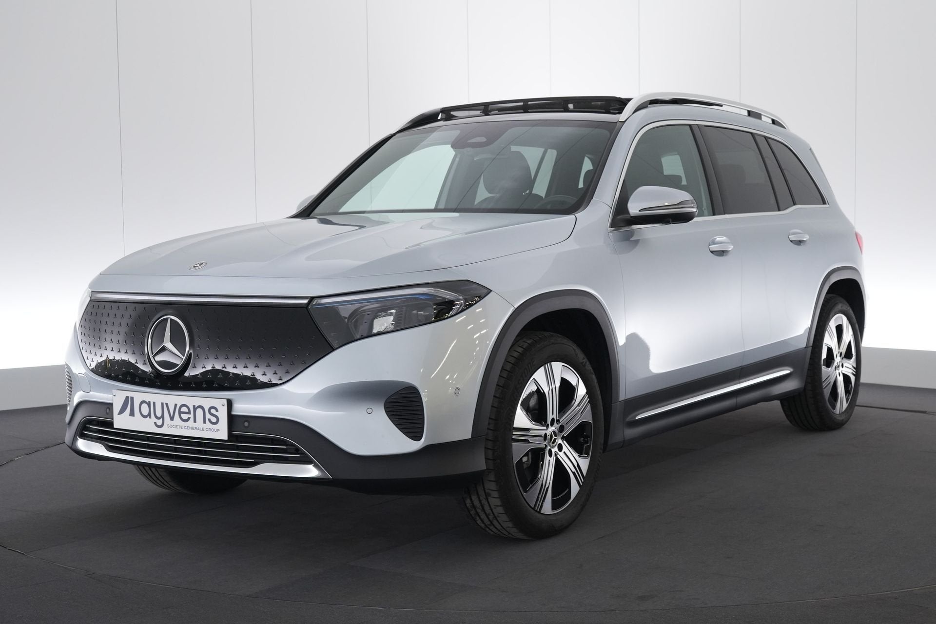 (2GLS527) Mercedes-Benz EQB, Autos, Argent ou Gris, EQB, Entreprise, Carnet d'entretien