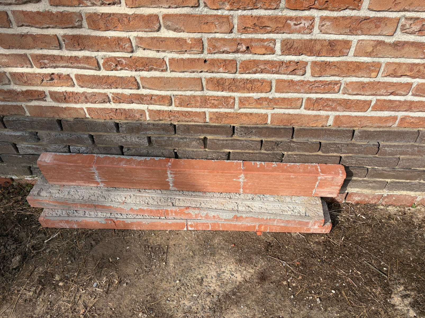 Linteaux Ploegsteert (béton précontraint, terre cuite), Enlèvement, Comme neuf, Béton