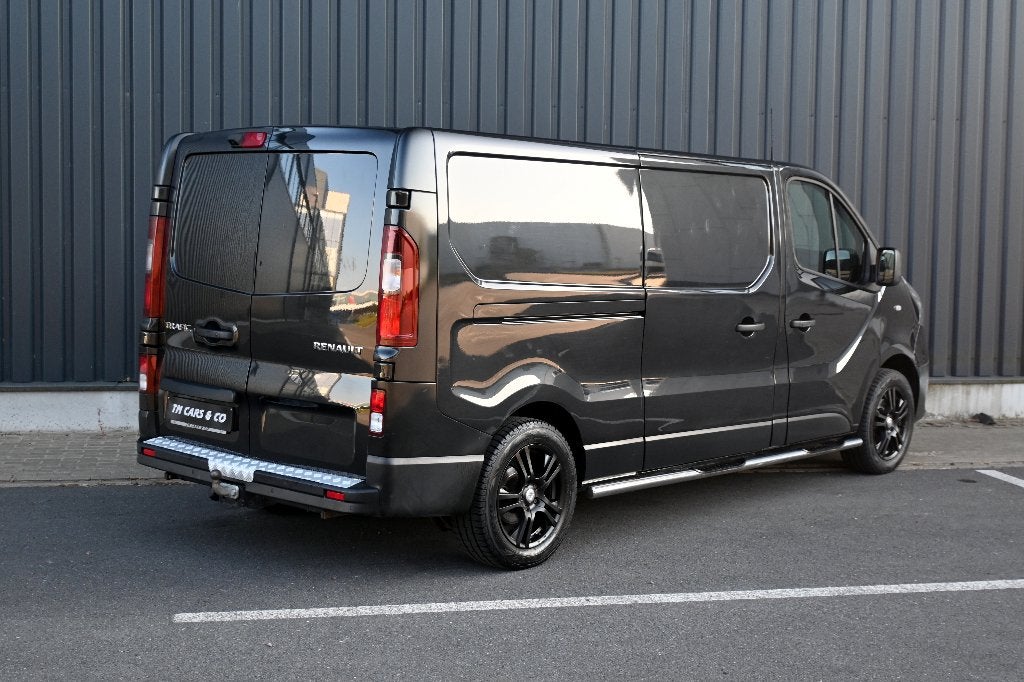 Renault Trafic L2H1 2.0CDTI Cam, LED, Bullbar, Carplay BTW, Auto's, Bestelwagens en Lichte vracht, Voorwielaandrijving, 4 cilinders
