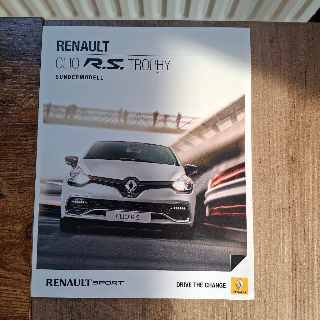 RENAULT  CLIO  R.S. TROPHY  speciaal model  6/15, Livres, Enlèvement ou Envoi, Neuf, Renault