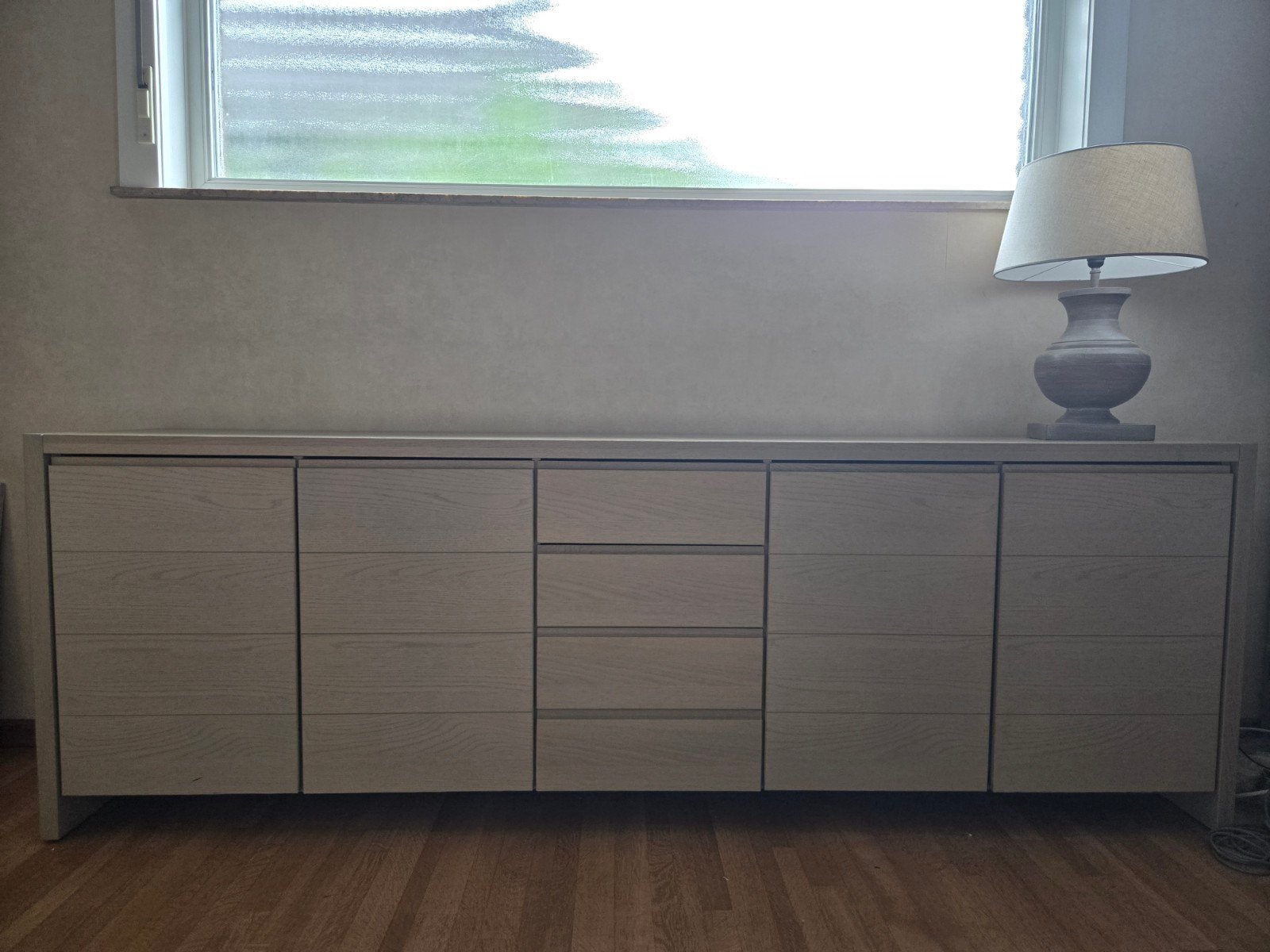 ONBERISPELIJK eikenhouten dressoir met 4 deuren en 4 laden L, Ophalen, Eikenhout