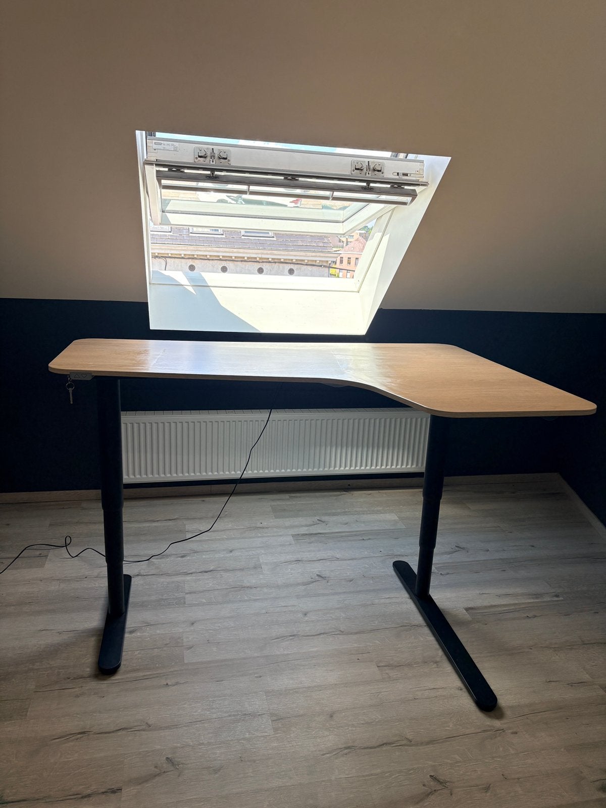 Zit-sta bureau, Ophalen, Zo goed als nieuw, Zit-sta bureau