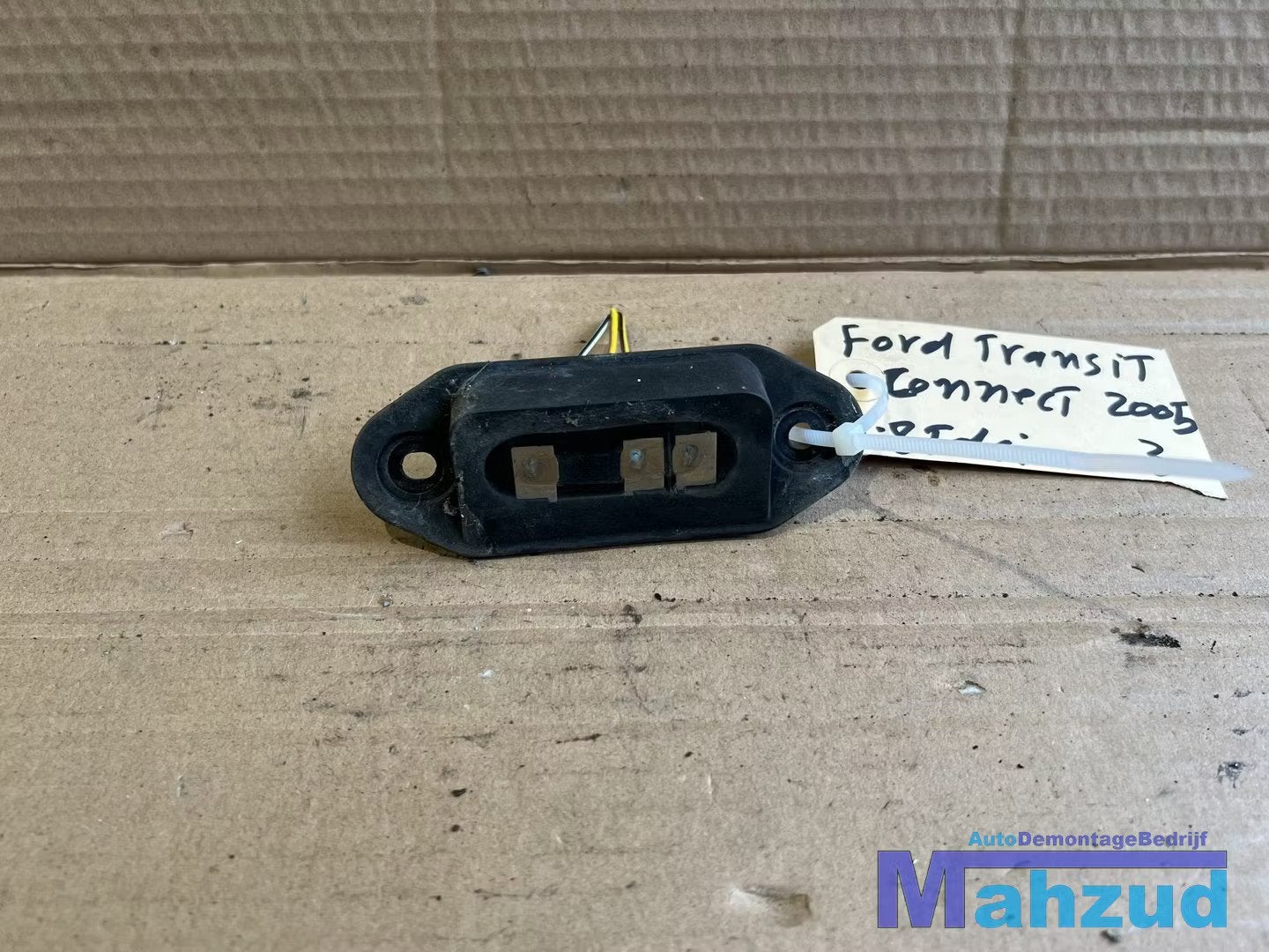FORD TRANSIT CONNECT Schuifdeur contact links 2002-2012 2T1T, Info@ford.com, Ford Motor Company, American Road 1
48126  Dearborn