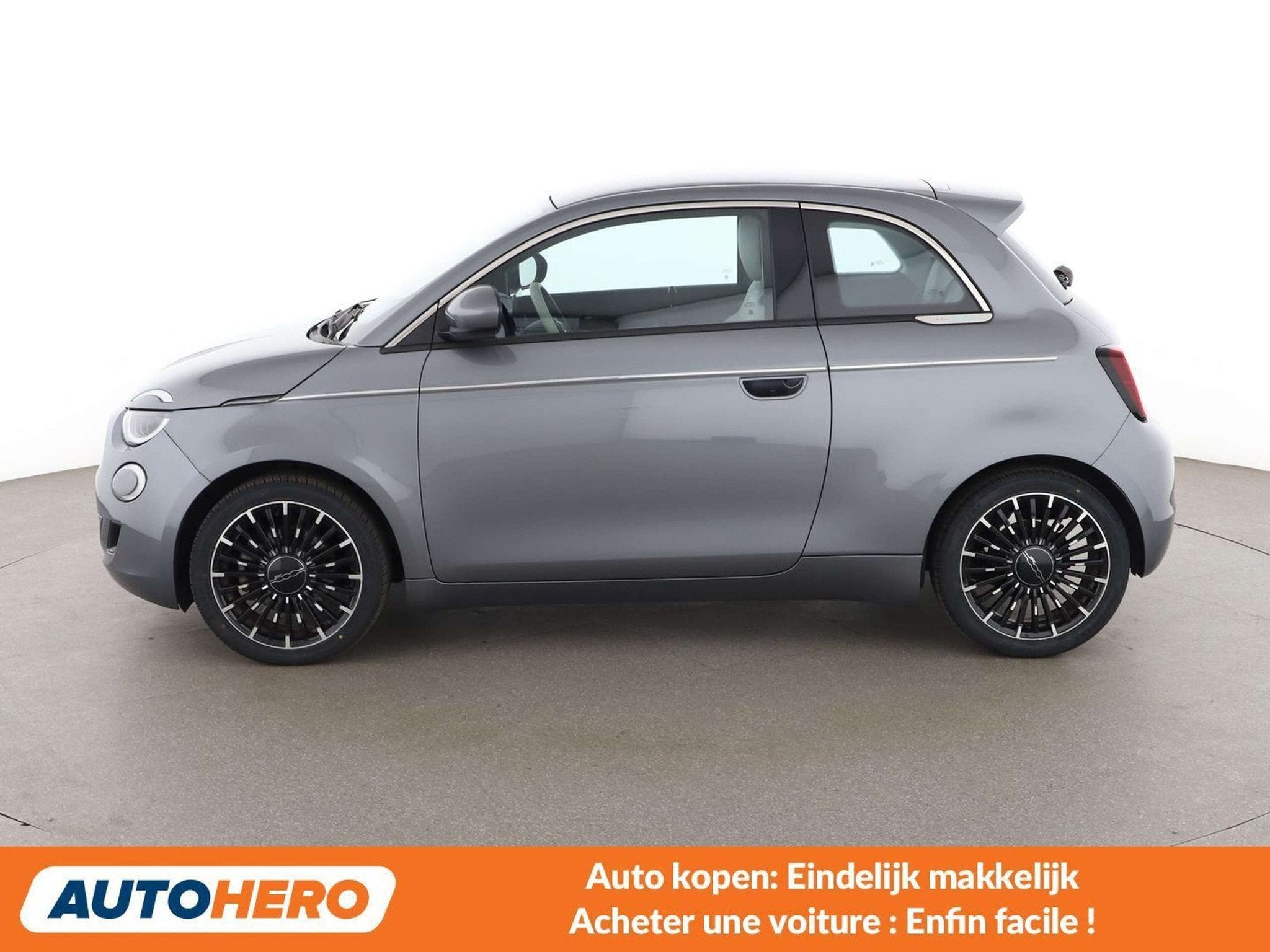 Fiat 500E electric drive 87 kW la Prima by Bocelli, Autos, Cuir, Achat, 87 kW, Beige