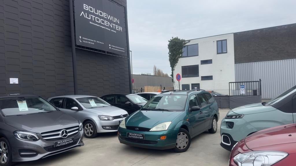 Ford Focus 1.2Benzine 2000 Beginnerswagen 154.xxxkm, Autos, Ford, Entreprise, Achat, Focus, ABS, Airbags, Verrouillage central
