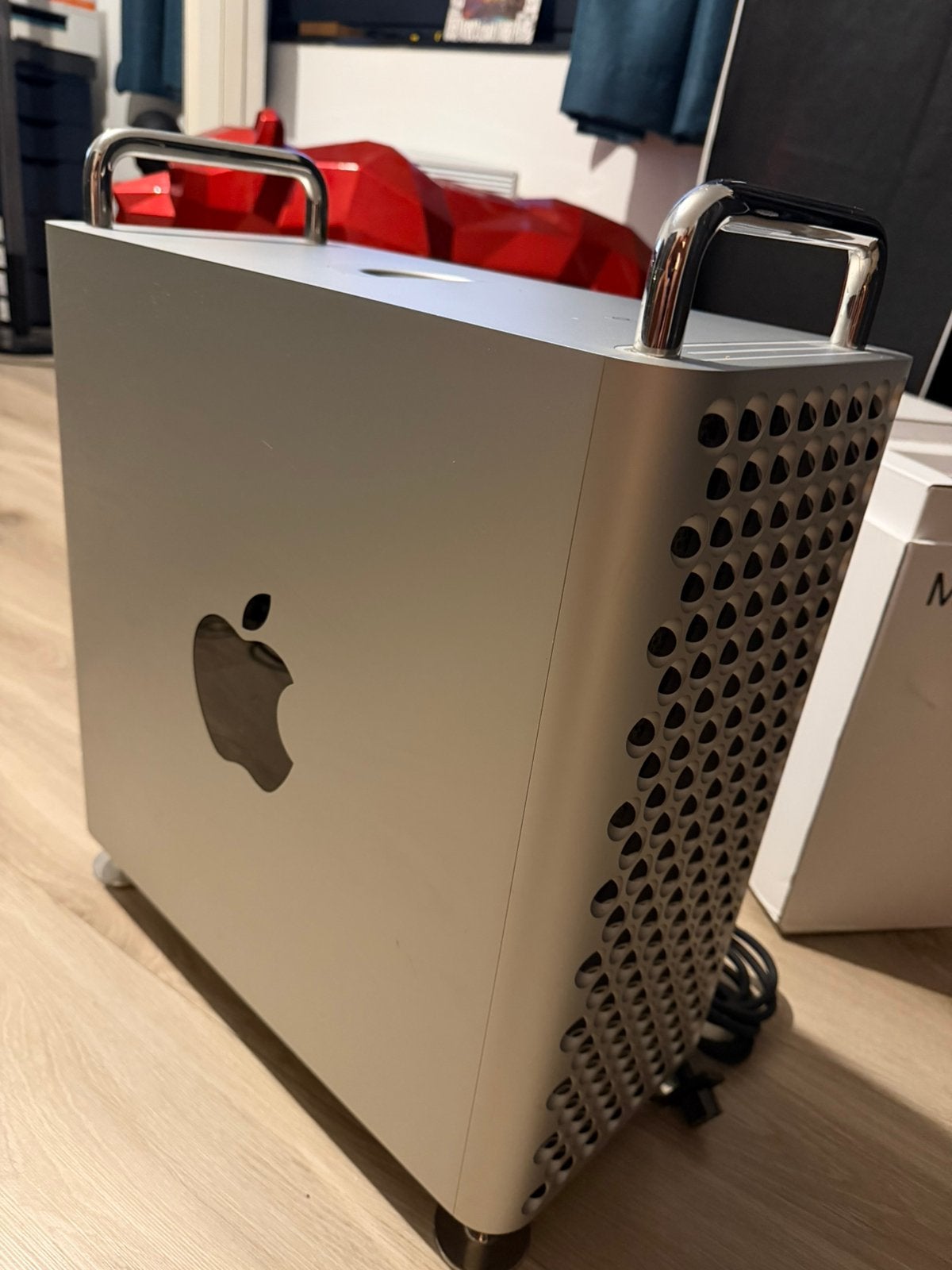 Apple Mac Pro 2019 Xeon 8-Core /48 Go RAM /1To SSD / W5500X, Enlèvement