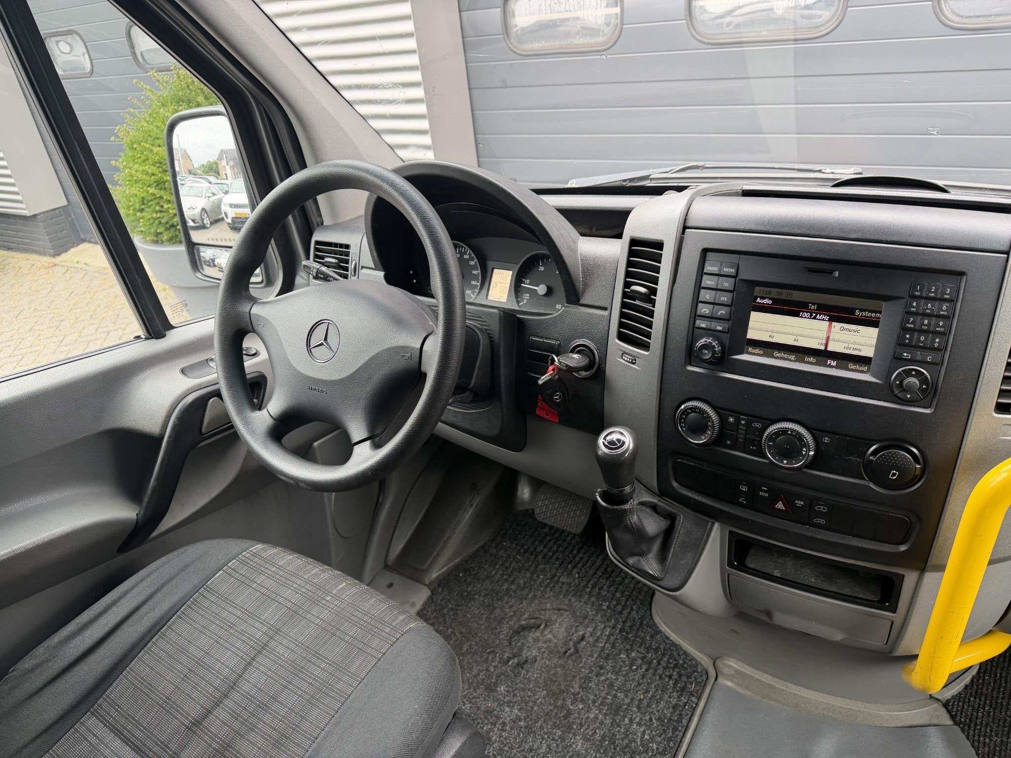 Mercedes-Benz Sprinter 313 2.2 BlueTEC 432 HD Rolstoel Vervo, Auto's, Automaat, Gebruikt, 4 cilinders, 9 zetels