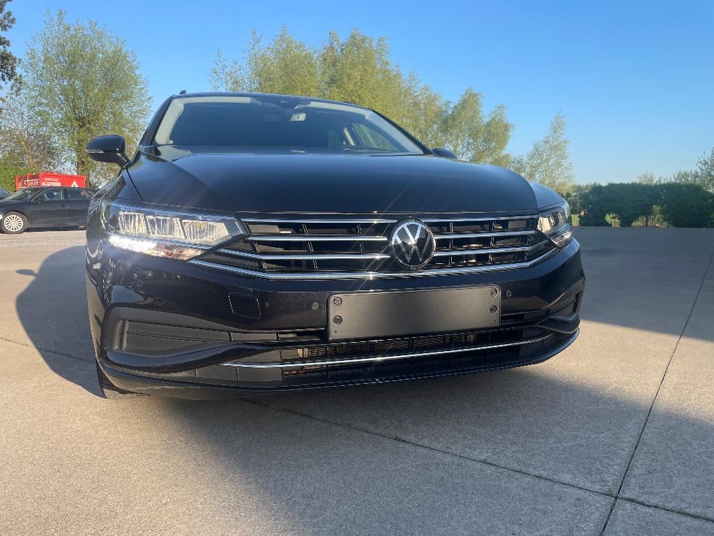 Vw Passat Variant 1.5 TSI Style Business  DSG - Automatic, Auto's, 4 cilinders, Zwart, Bedrijf, 1470 kg