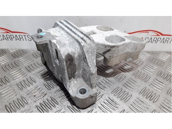 Support moteur d'un Mercedes B-Klasse, 3 mois de garantie, Utilisé, -, -