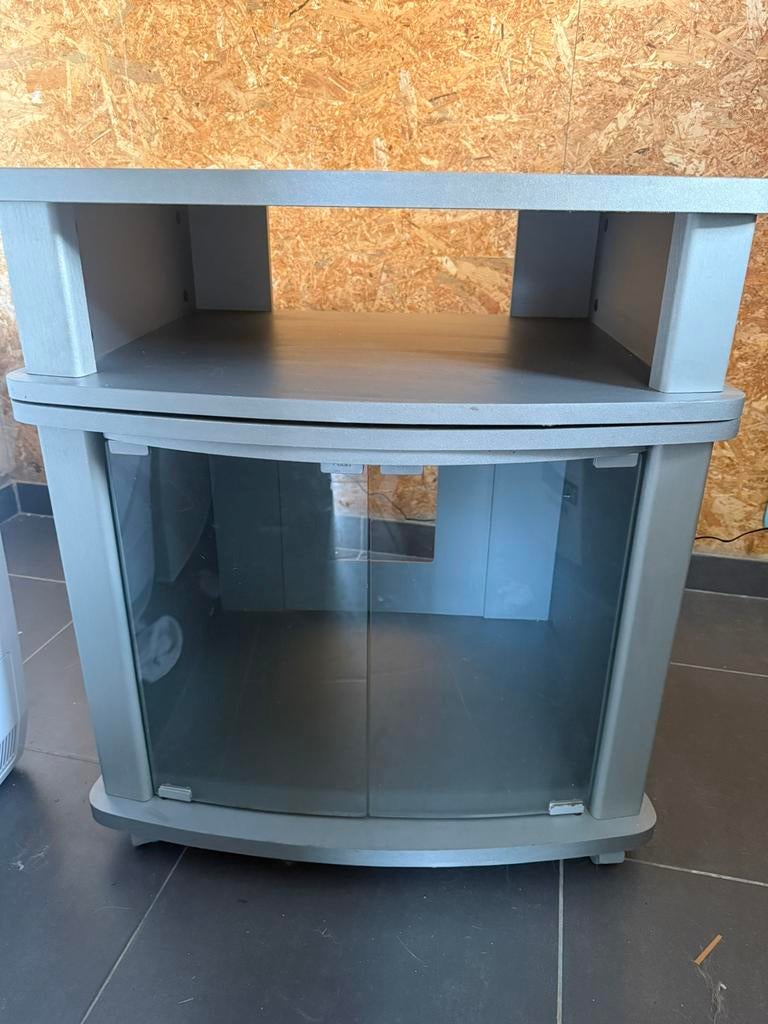 Gratis TV kast, Ophalen, Zo goed als nieuw