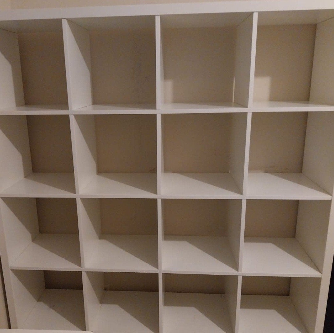 Kallax blanc 4x4 avec pied, ikea meuble casier, Enlèvement