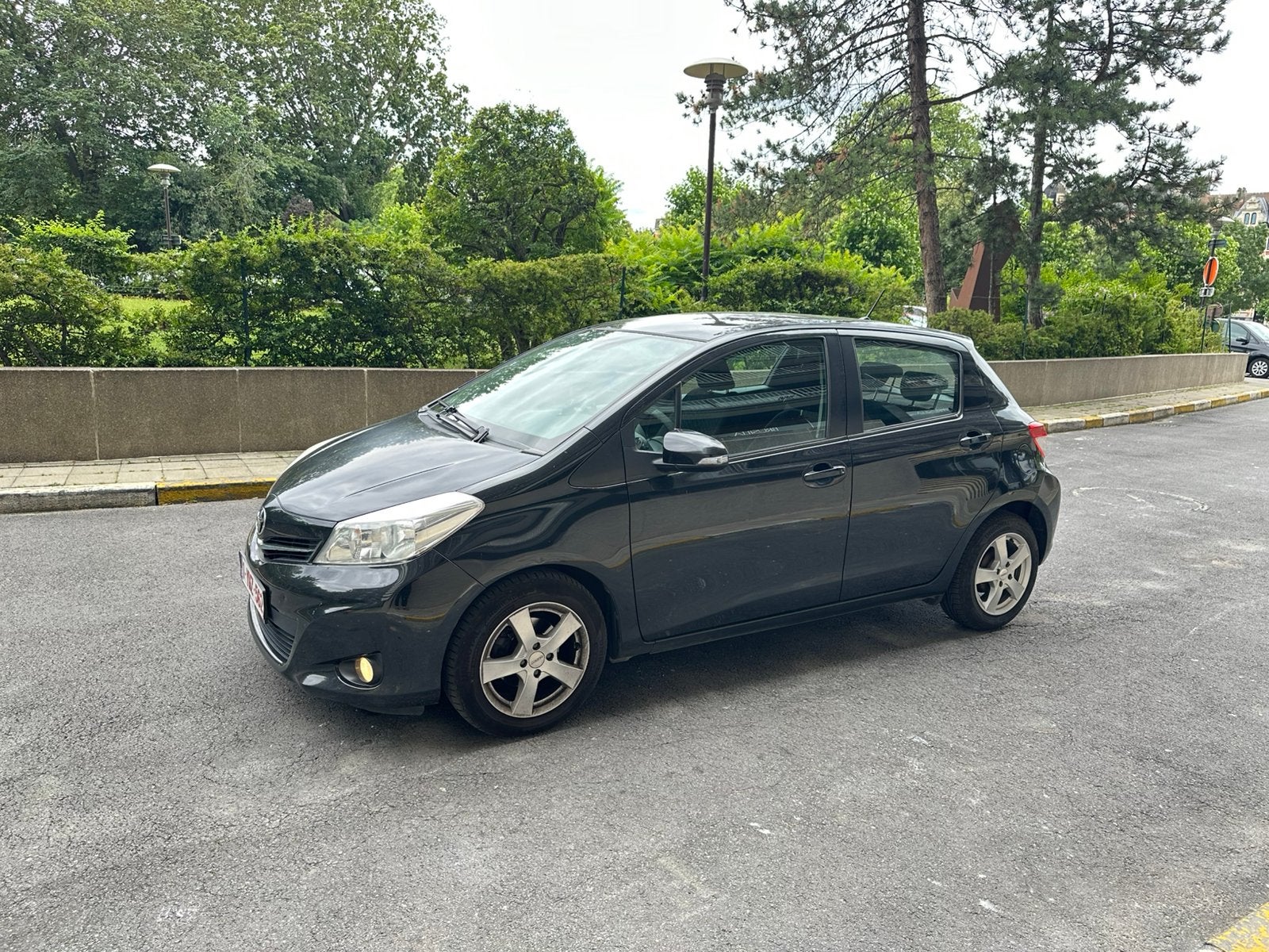 Toyota Yaris 1.4 Diesel D4D, Auto's, Euro 5, Zwart, 5 deurs, Particulier