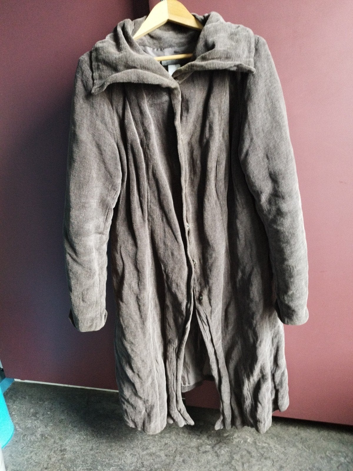 nonchalante jas, taupe met drukknopen.  uniek modelel, Ophalen of Verzenden, Maat 42/44 (L)
