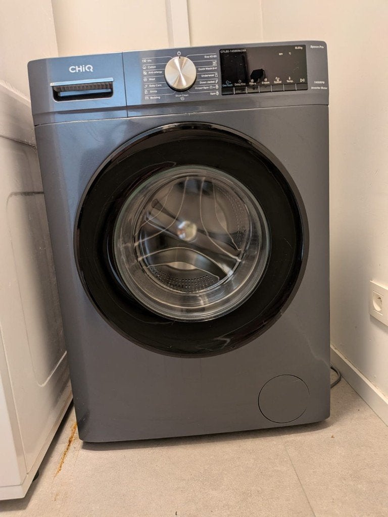 Wasmachine CHiQ - 06/2024, Ophalen, Zo goed als nieuw, 85 tot 90 cm, 1200 tot 1600 toeren