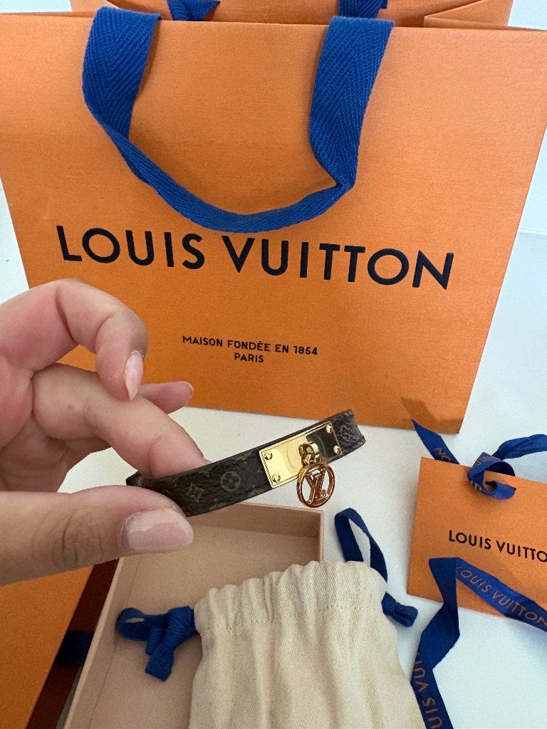 Logomania bracelet Louis Vuitton, Handtassen en Accessoires, Bruin, Leer, Ophalen of Verzenden, Zo goed als nieuw