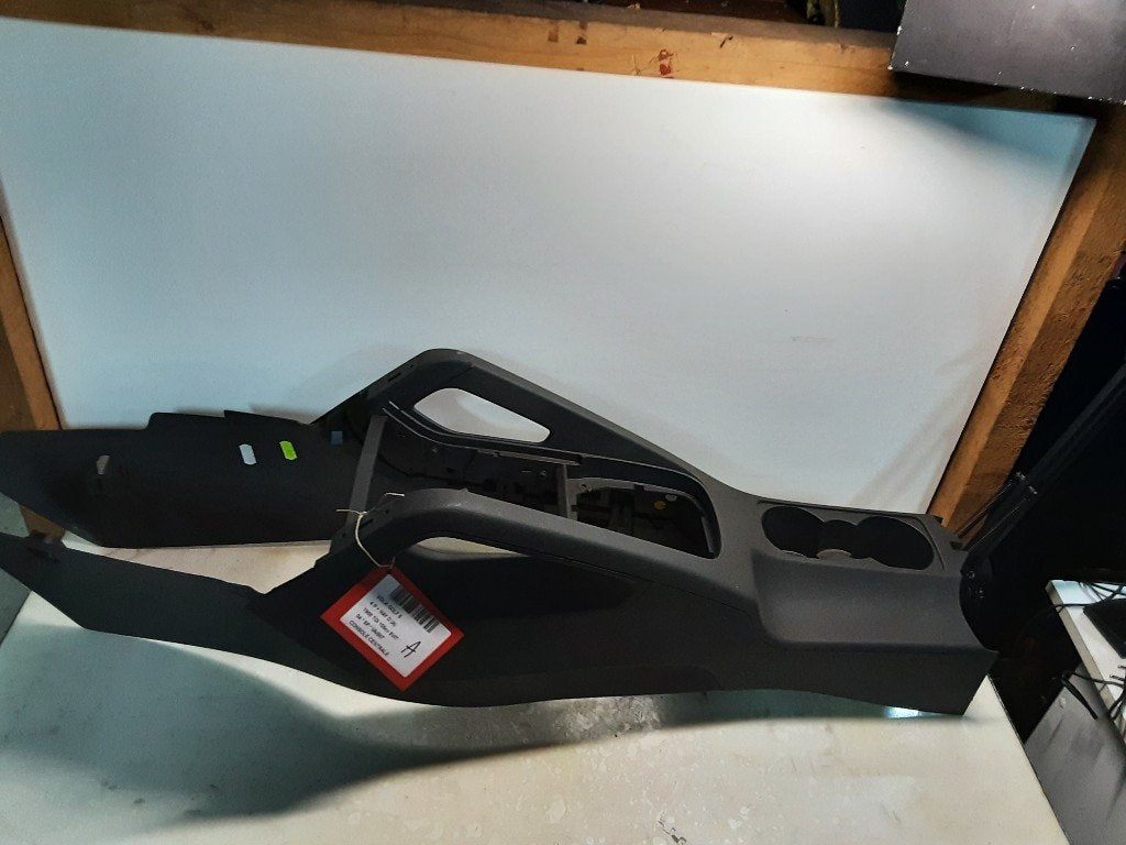 CONSOLE CENTRALE Volkswagen Golf V (1K1) (1K0862531), Volkswagen, Mevr. I. Hauben, Utilisé, Rue de l'Espoir 34 34
4030  GRIVEGNÉE, BE