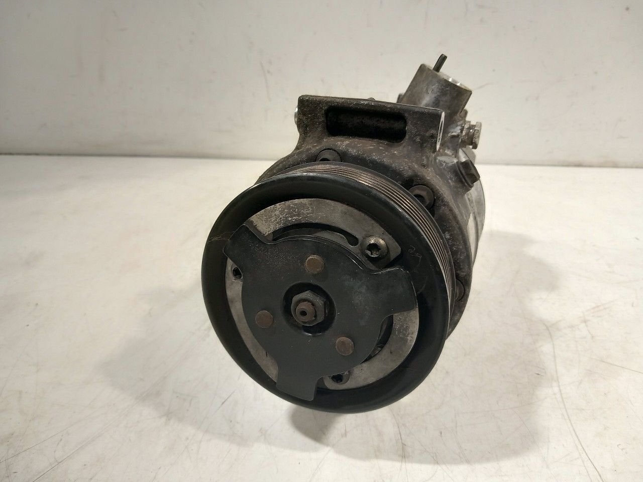 Airco pomp Volkswagen Caddy, Onderdelen@venauto.nl, Van der Ven Autorecycling B.V., Gebruikt, Ettenseweg 76, 4706 PB Roosendaal, The Netherlands