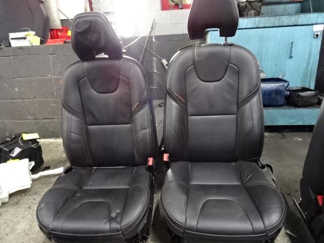 INTERIEUR Volvo V40 Cross Country (MZ) (31366149), Auto-onderdelen, Gebruikt, Mevr. I. Hauben, Volvo, Rue de l'Espoir 34 34
4030  GRIVEGNÉE, BE