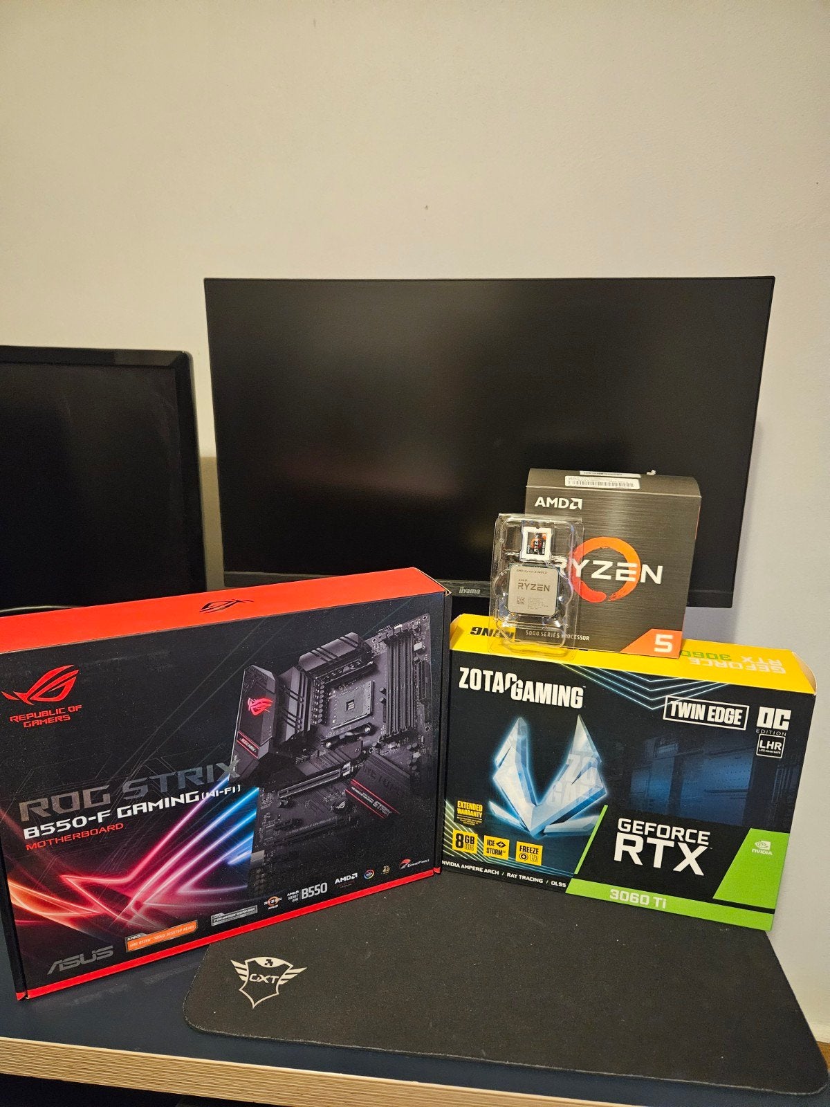 RTX 3060Ti - RYZEN 5 5600X - ASUS ROG B550-F GAMING WIFI, Ophalen