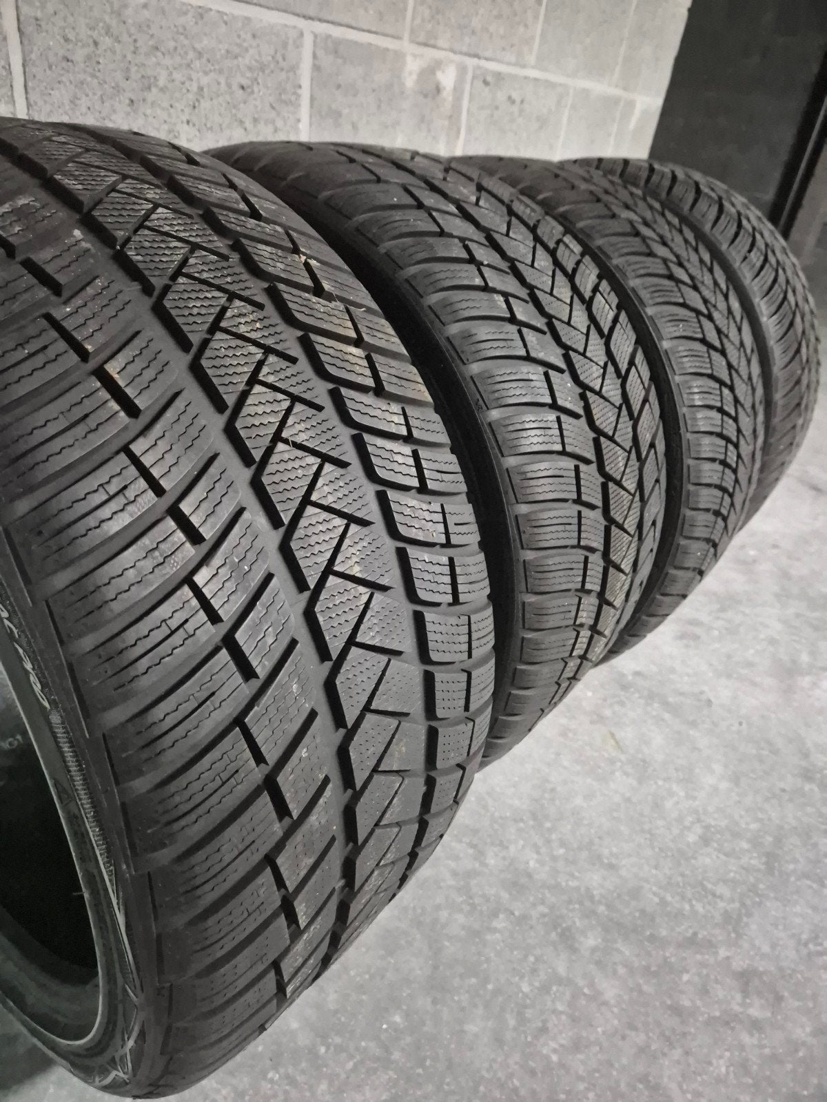 Winterbanden VREDESTEIN, voor Mercedes E220, Gebruikt, Winterbanden, Ophalen, 19 inch