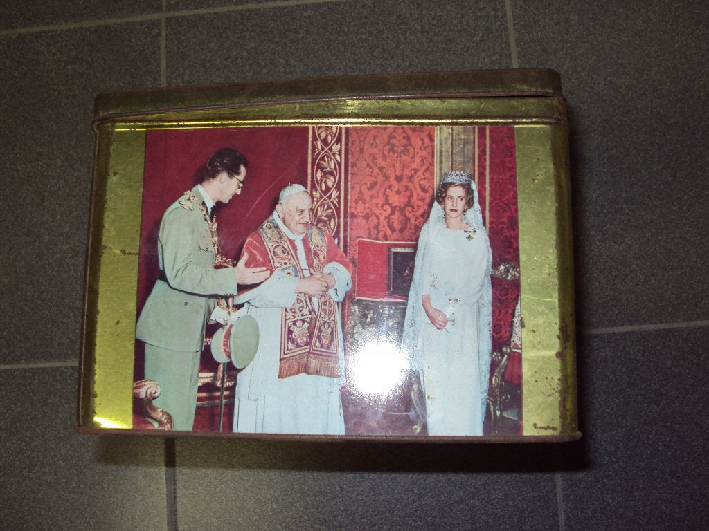 Oude koekendoos met paus + koning, Verzamelen, Ophalen of Verzenden
