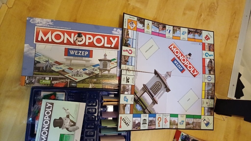 jeu de plateau new Monopoly Wezep Monopolie NL, Hobby & Loisirs créatifs, 1 ou 2 joueurs, Enlèvement ou Envoi, Neuf, Monopoly