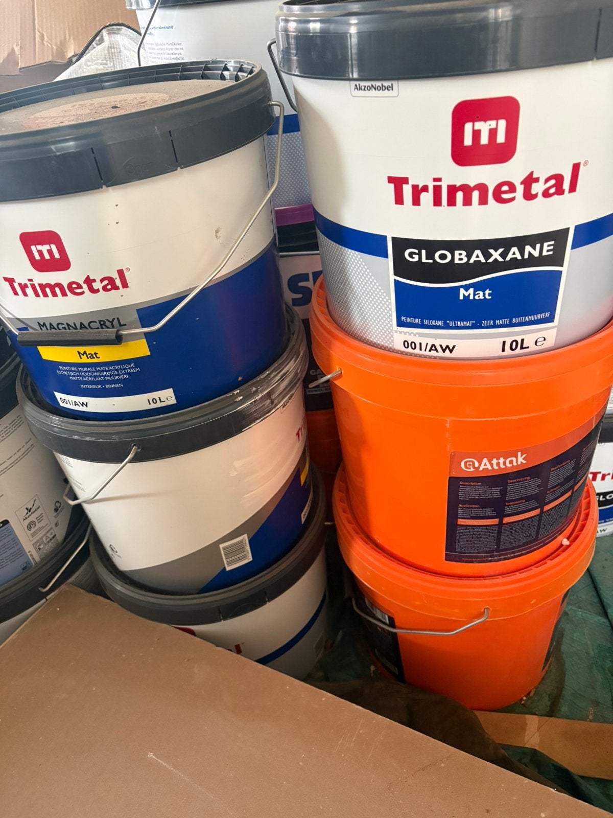 À VENDRE STOCK DE PEINTURES PROFESSIONNELLES TRIMETAL 10 L, Doe-het-zelf en Bouw, Verf, Beits en Lak, Ophalen of Verzenden, Zo goed als nieuw