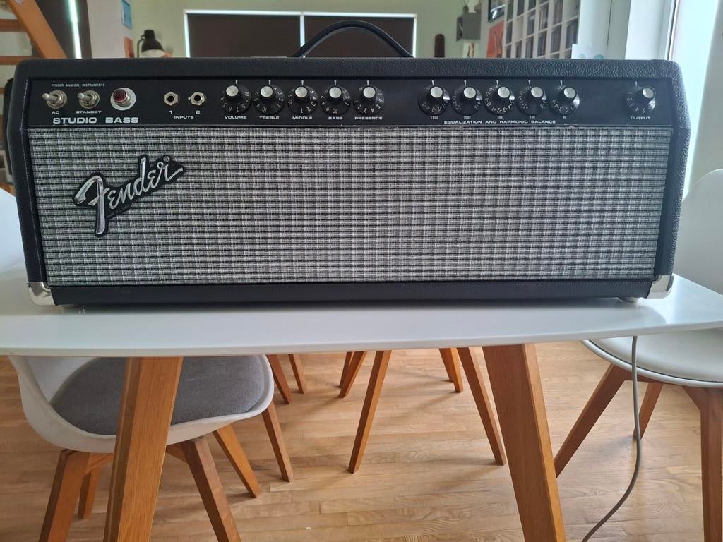 Fender studio bass amp head, Ophalen, Gitaar