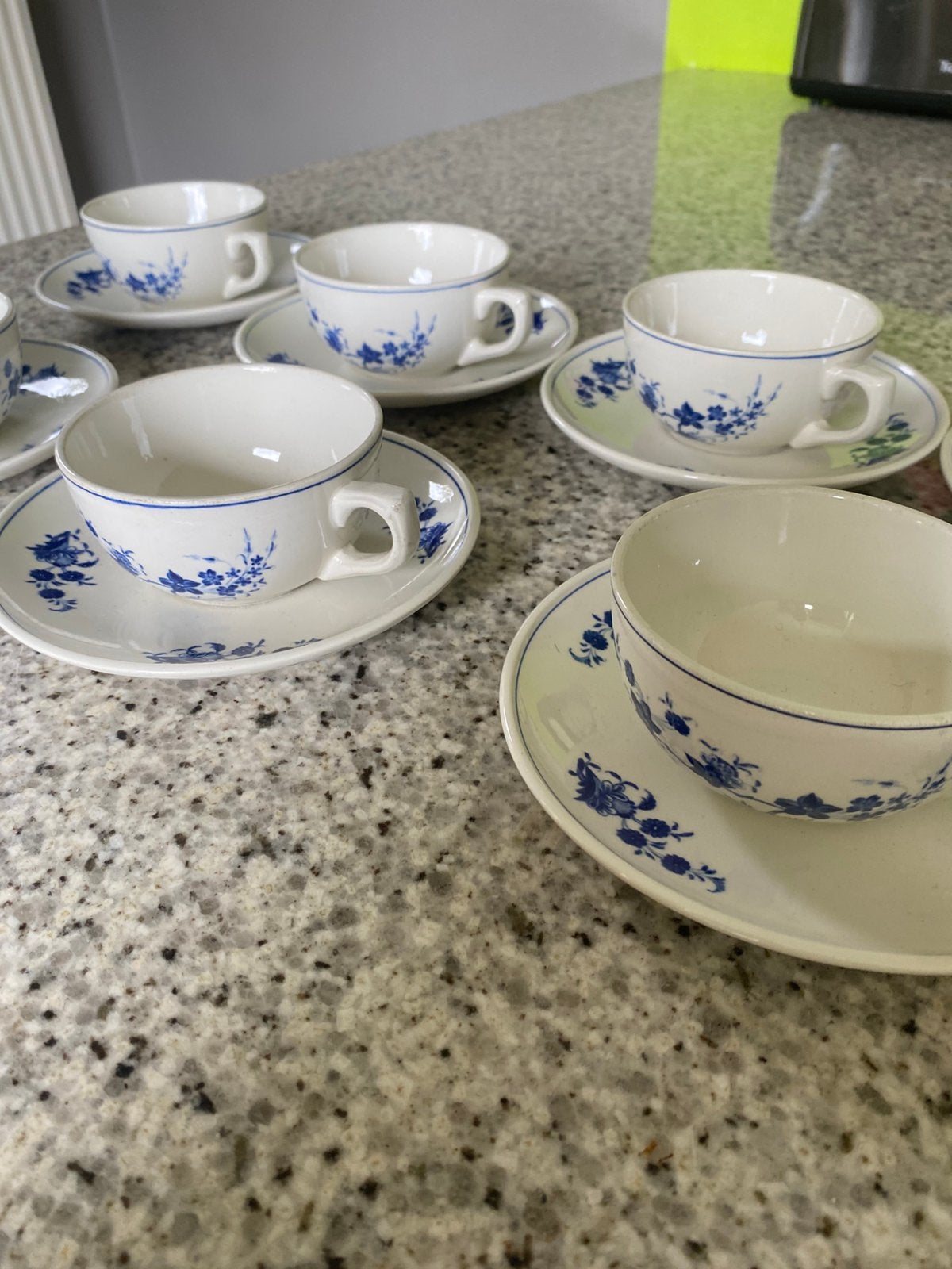 Tasses Boch Grand Bouquet, Enlèvement ou Envoi