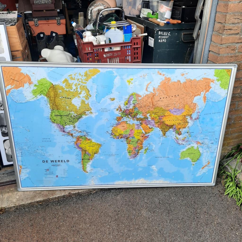 Wereldkaart op sterk bord ( kader ) . In heel goede staat !, Ophalen