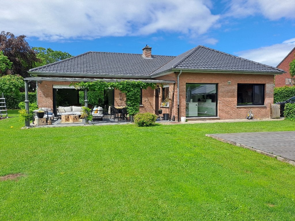 Gerenoveerde woning in doodlopende straat, Immo, Huizen en Appartementen te koop, 294 kWh/m²/jaar, 1000 tot 1500 m², Vrijstaande woning