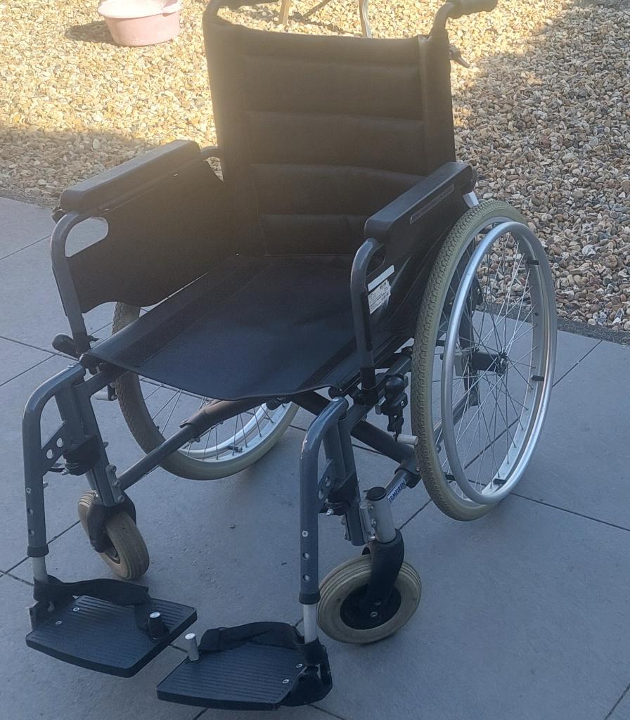 Rolstoel, Divers, Chaises roulantes, Enlèvement, Pliant, Utilisé, Fauteuil roulant à pousser